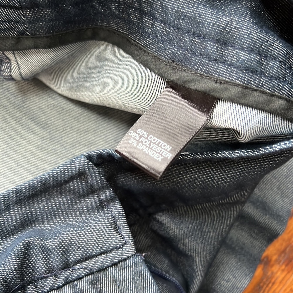 Avenue Stretch Shorts - Picture 7 of 9